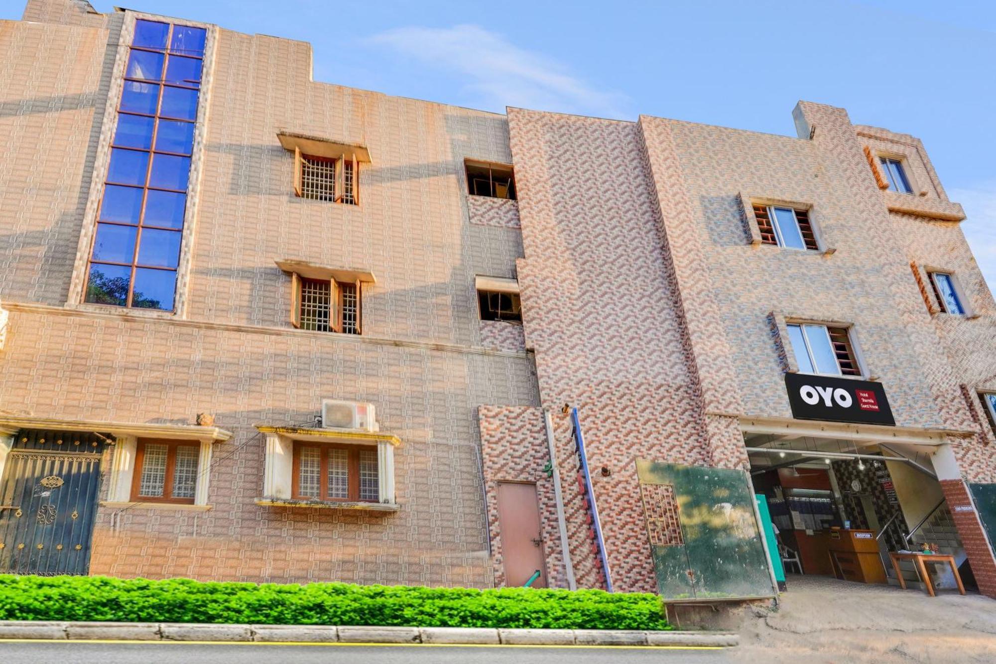 Super Hotel O Sharmila Guest House Kottakuppam Zewnętrze zdjęcie