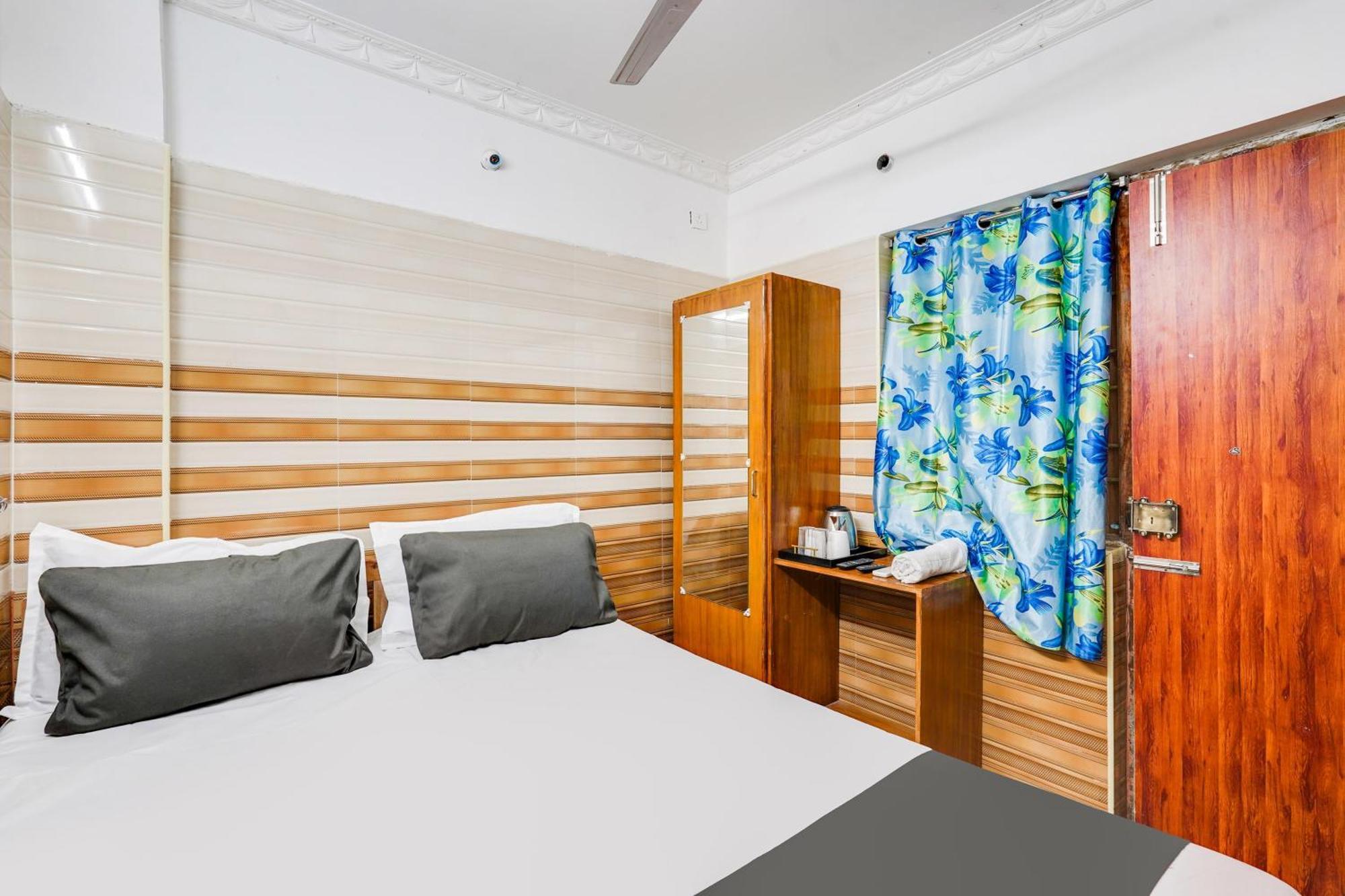 Super Hotel O Sharmila Guest House Kottakuppam Zewnętrze zdjęcie
